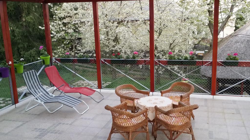 Matraszentimre Panzio Hotel Bagian luar foto