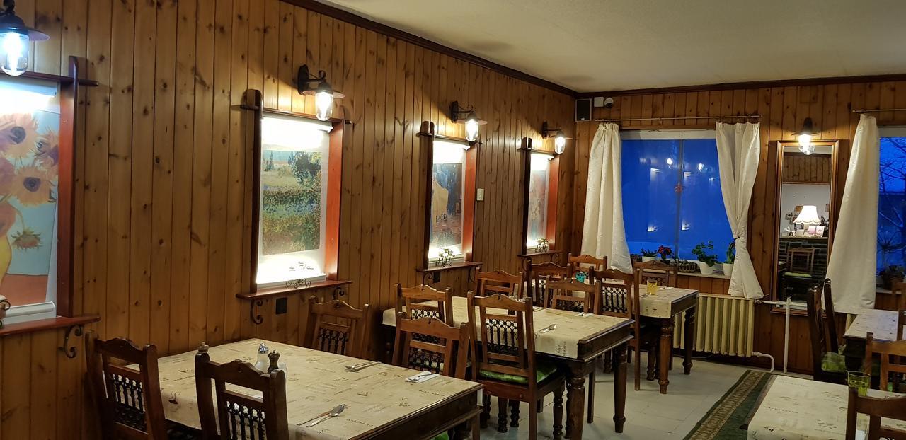 Matraszentimre Panzio Hotel Bagian luar foto
